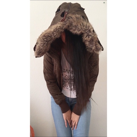 O’Neill puffer jacket - Picture 4 of 8